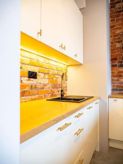 Chic Apartment In Historic Koneser Area Warszawa Eksteriør bilde