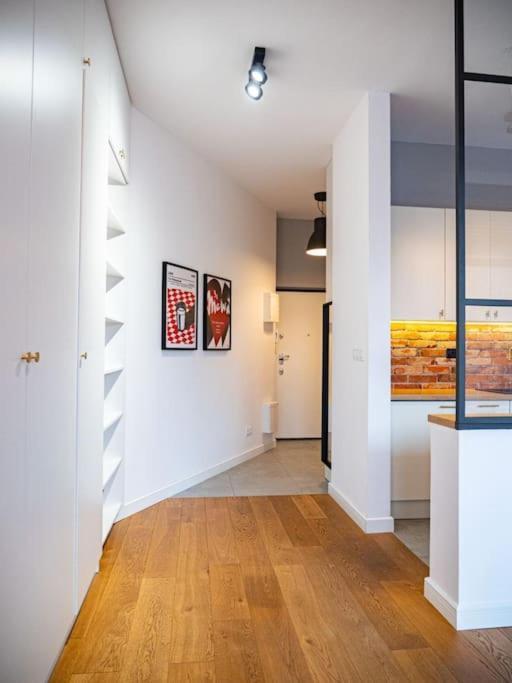 Chic Apartment In Historic Koneser Area Warszawa Eksteriør bilde