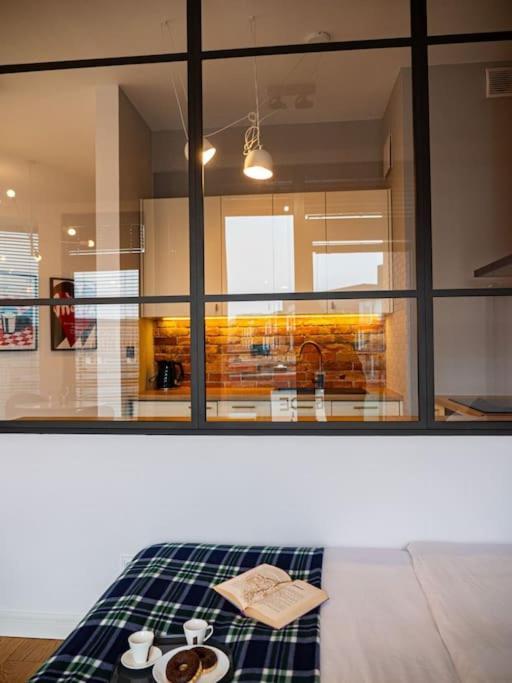 Chic Apartment In Historic Koneser Area Warszawa Eksteriør bilde