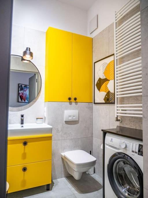 Chic Apartment In Historic Koneser Area Warszawa Eksteriør bilde